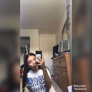 Meet your Posher, Odalis